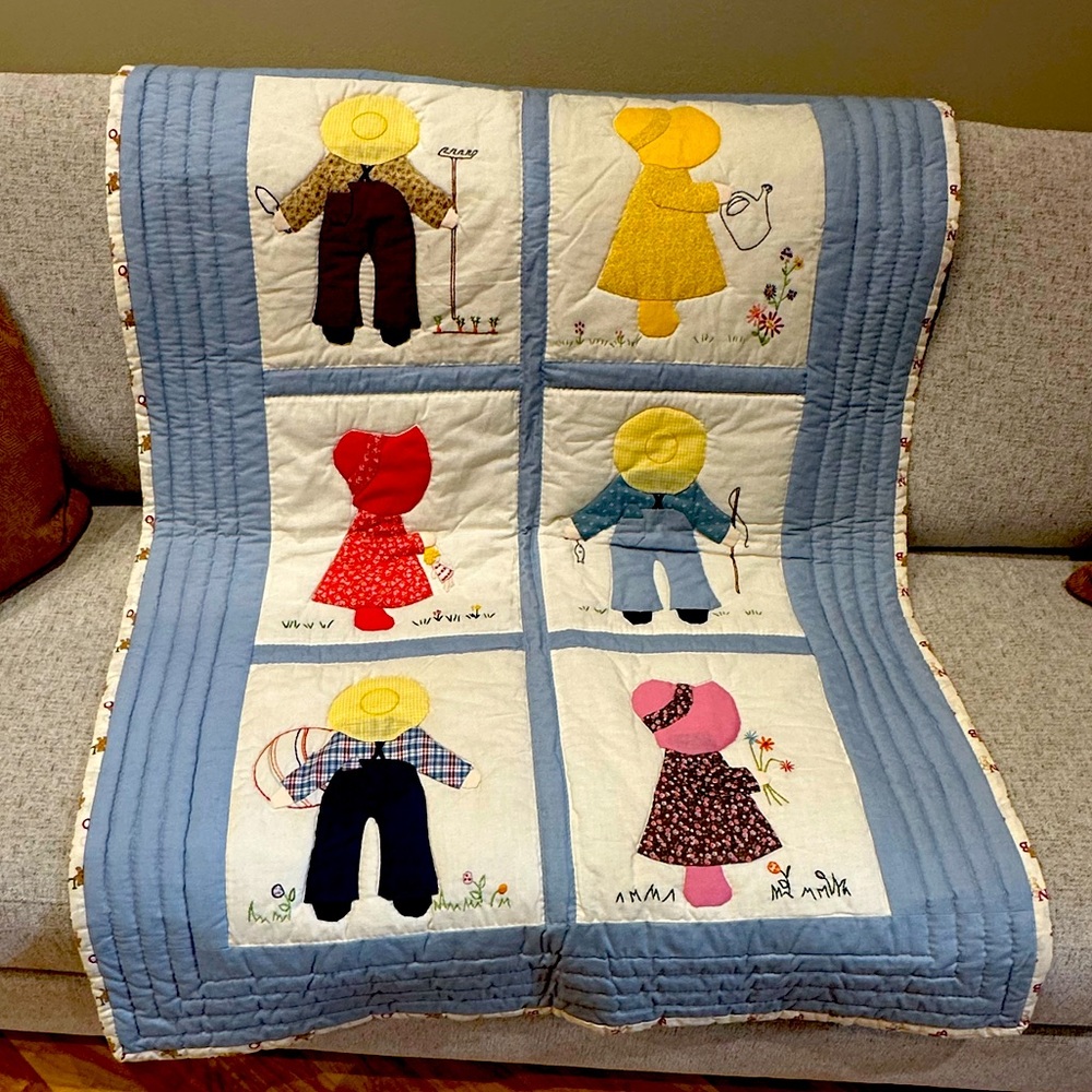 Hand made quilt 50x34 inches